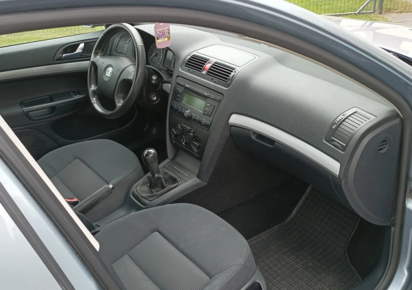 Skoda Octavia cena 9900 przebieg: 249000, rok produkcji 2005 z Swarzędz małe 37